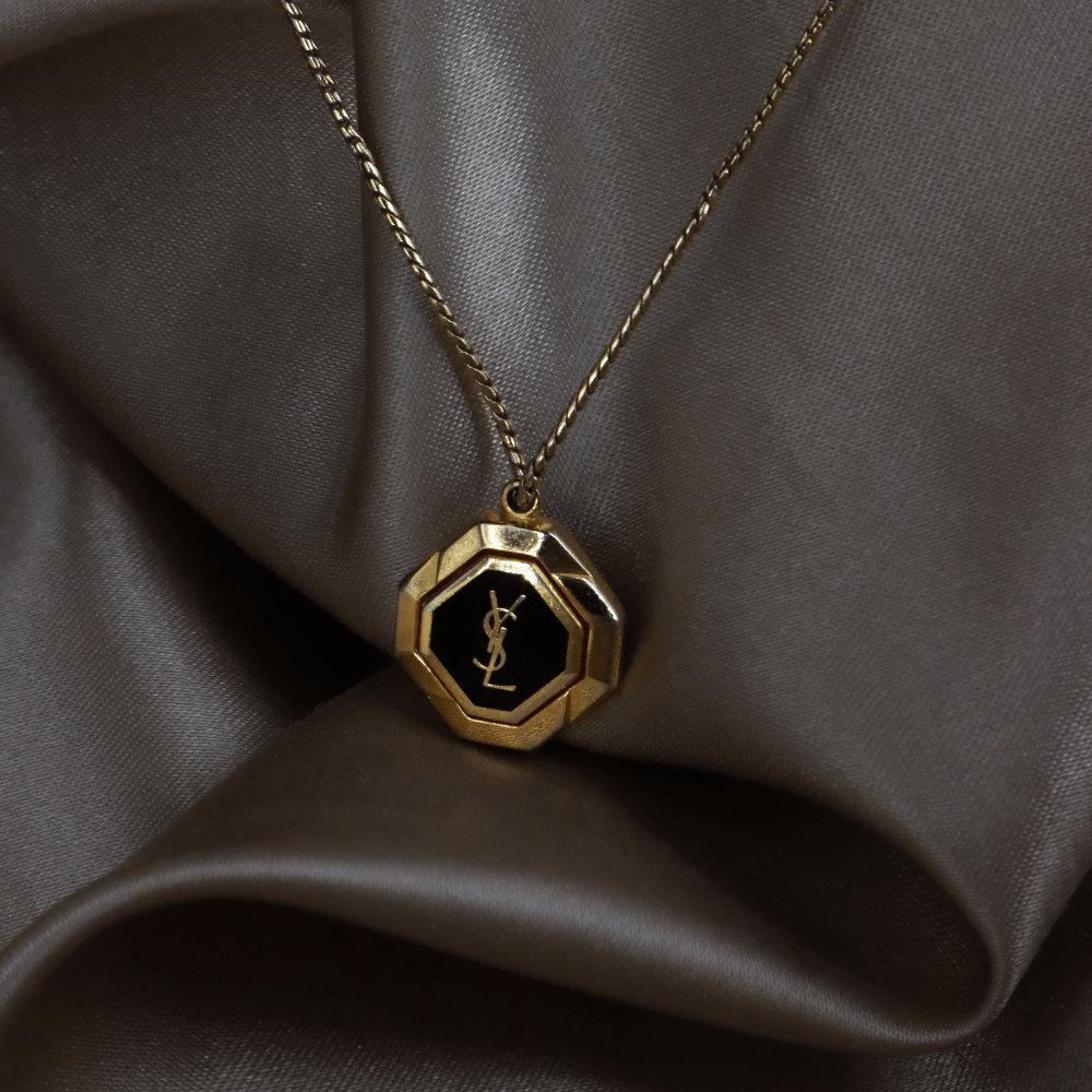 YSL Logo 吊墜項鏈 | SAINT LAURENT PARIS - Vintasy