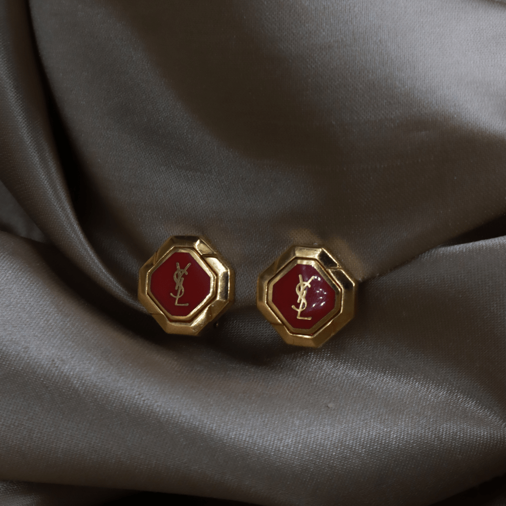 YSL Logo 吊墜耳夾 | SAINT LAURENT PARIS - Vintasy