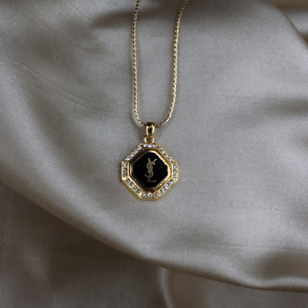 YSL Logo 吊墜閃石項鏈 | SAINT LAURENT PARIS - Vintasy
