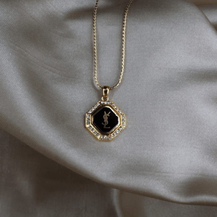 YSL Logo 吊墜閃石項鏈 | SAINT LAURENT PARIS - Vintasy