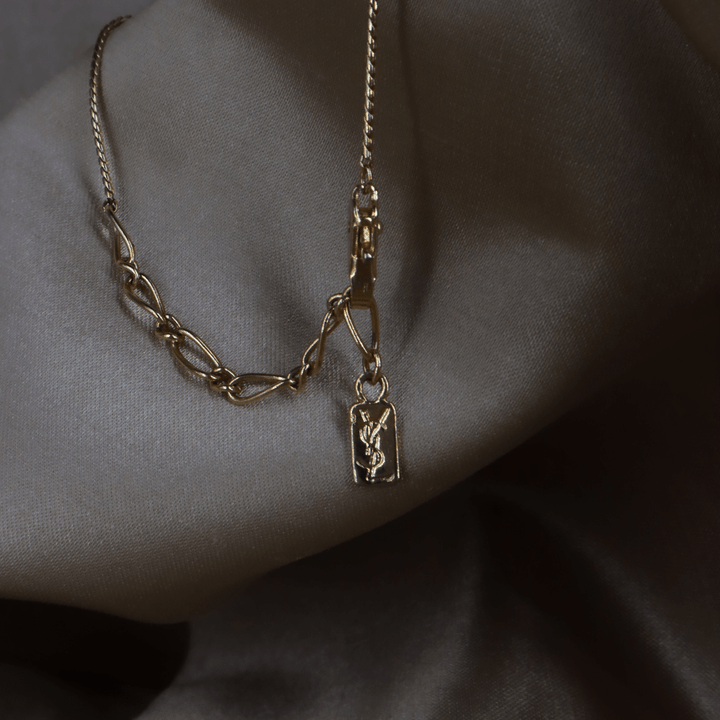YSL Logo 吊墜項鏈 | SAINT LAURENT PARIS - Vintasy