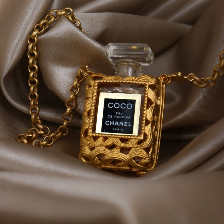 CHANEL 香水瓶項鏈 | 稀品金色珍品 - Vintasy