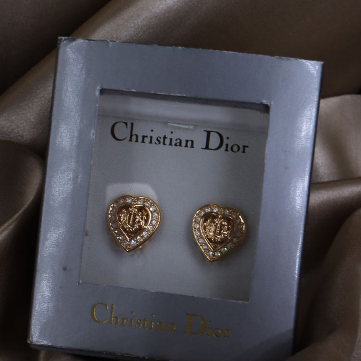 CHRISTIAN DIOR 馬車心心吊墜耳夾 | 1990年代款 - Vintasy