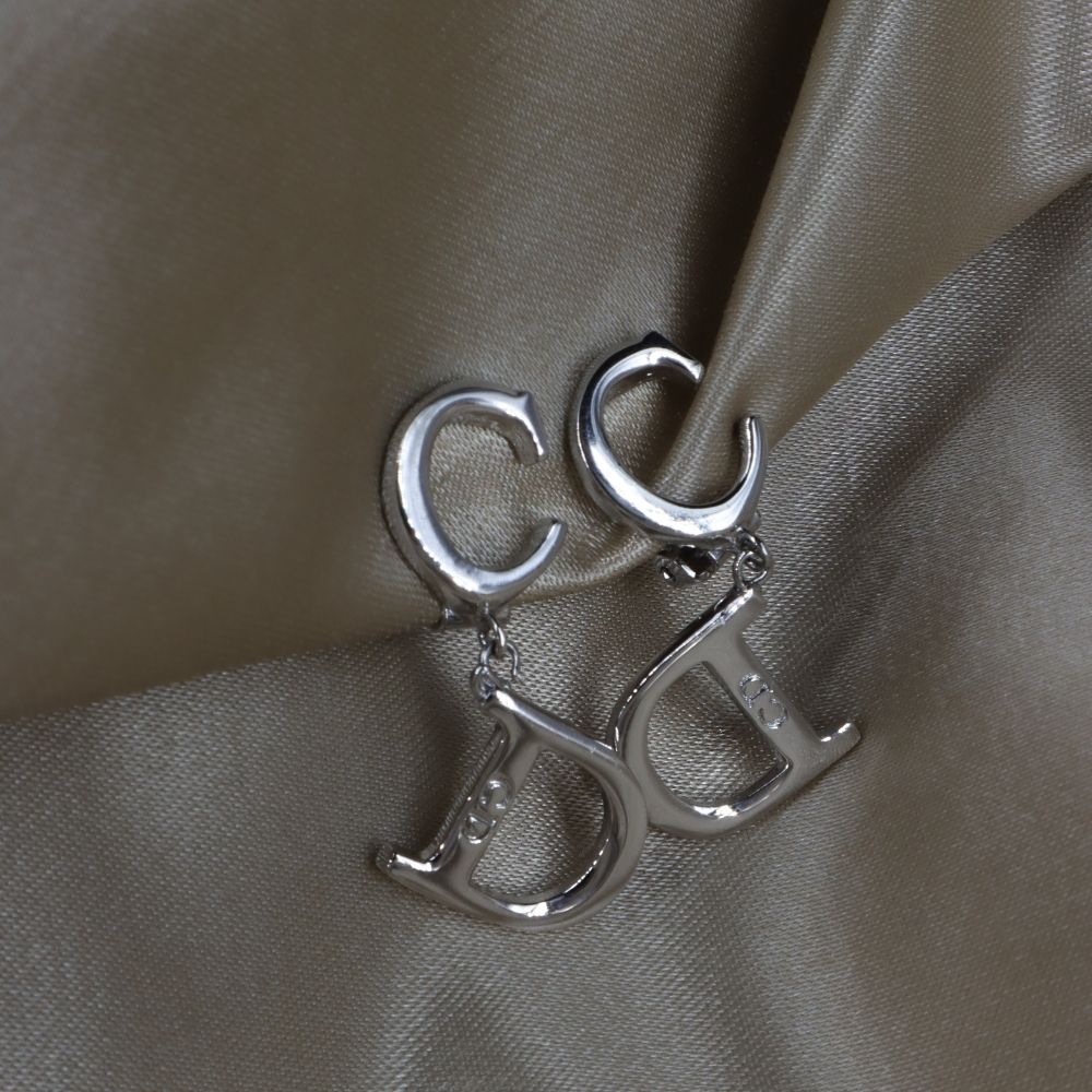 CHRISTIAN DIOR CD耳夾 | 1990年代款 | 未使用品級別 - Vintasy