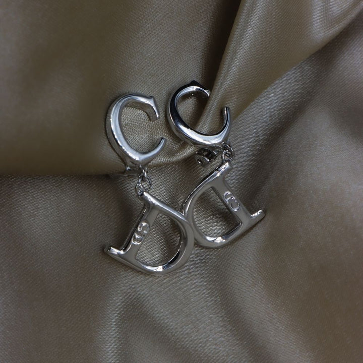 CHRISTIAN DIOR CD耳夾 | 1990年代款 | 未使用品級別 - Vintasy