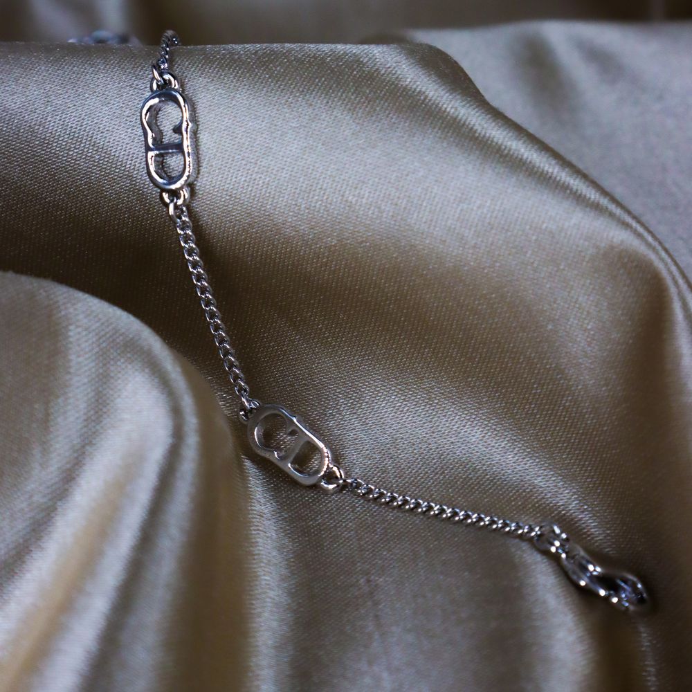 CHRISTIAN DIOR 小CD手鏈|日常簡約爆款 - Vintasy手鏈