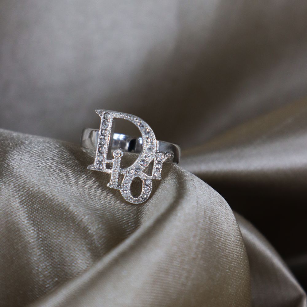 CHRISTIAN DIOR MONOGRAM 閃石戒指 - Vintasy