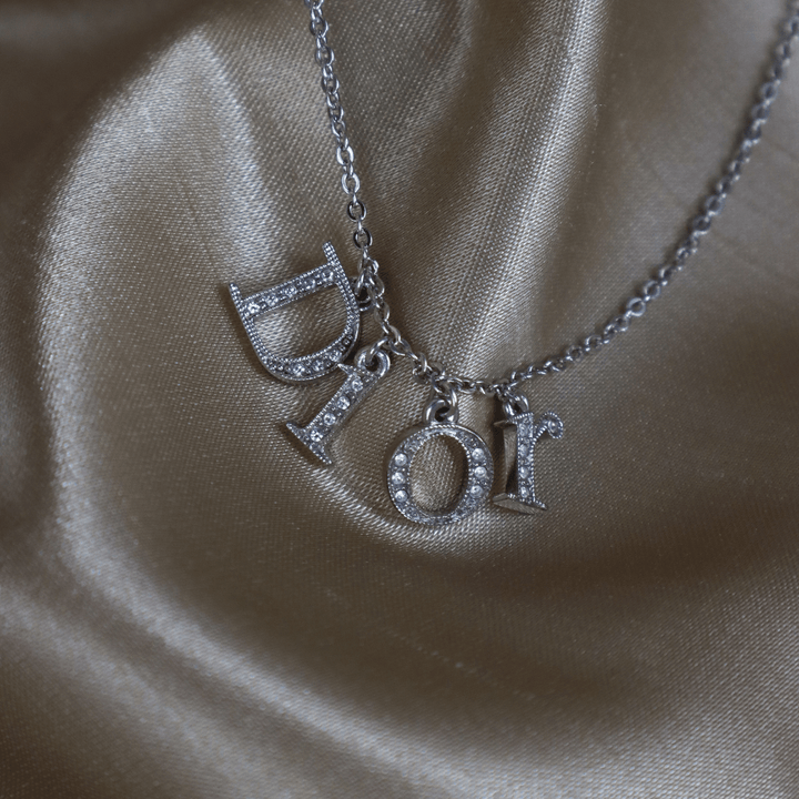 CHRISTIAN DIOR SPELL OUT 閃石項鏈| 經典1990年代款式 - Vintasy項鏈