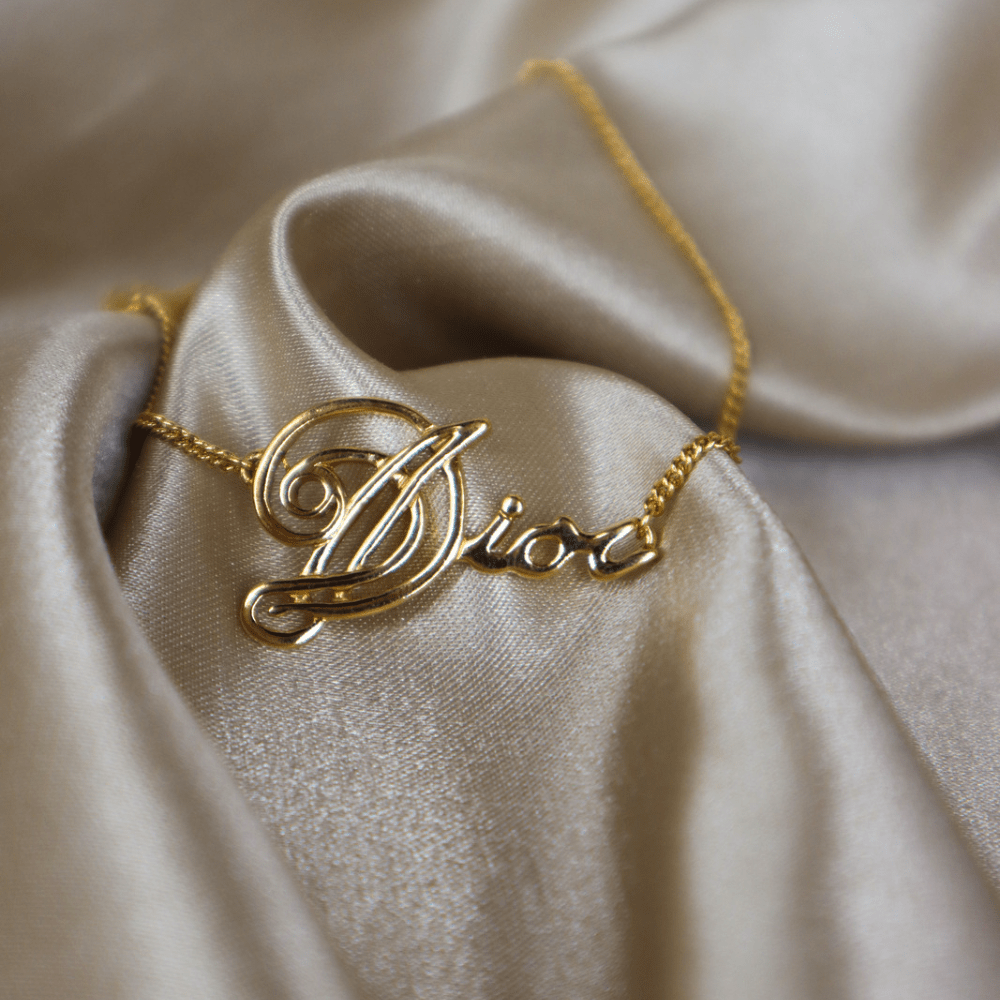 CHRISTIAN DIOR SPELL OUT 項鏈 | 經典1990年代款式 - Vintasy項鏈
