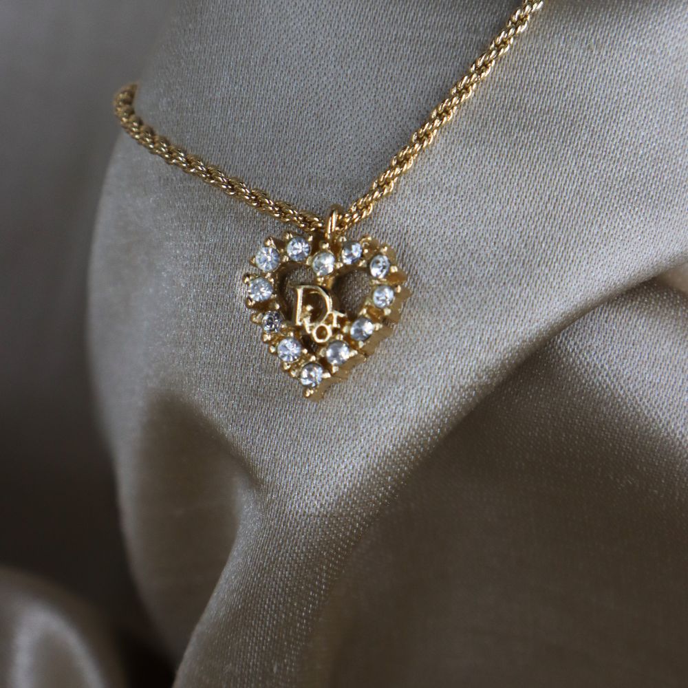 CHRISTIAN DIOR 心型閃石項鏈 | 秒殺熱賣款 - Vintasy項鏈