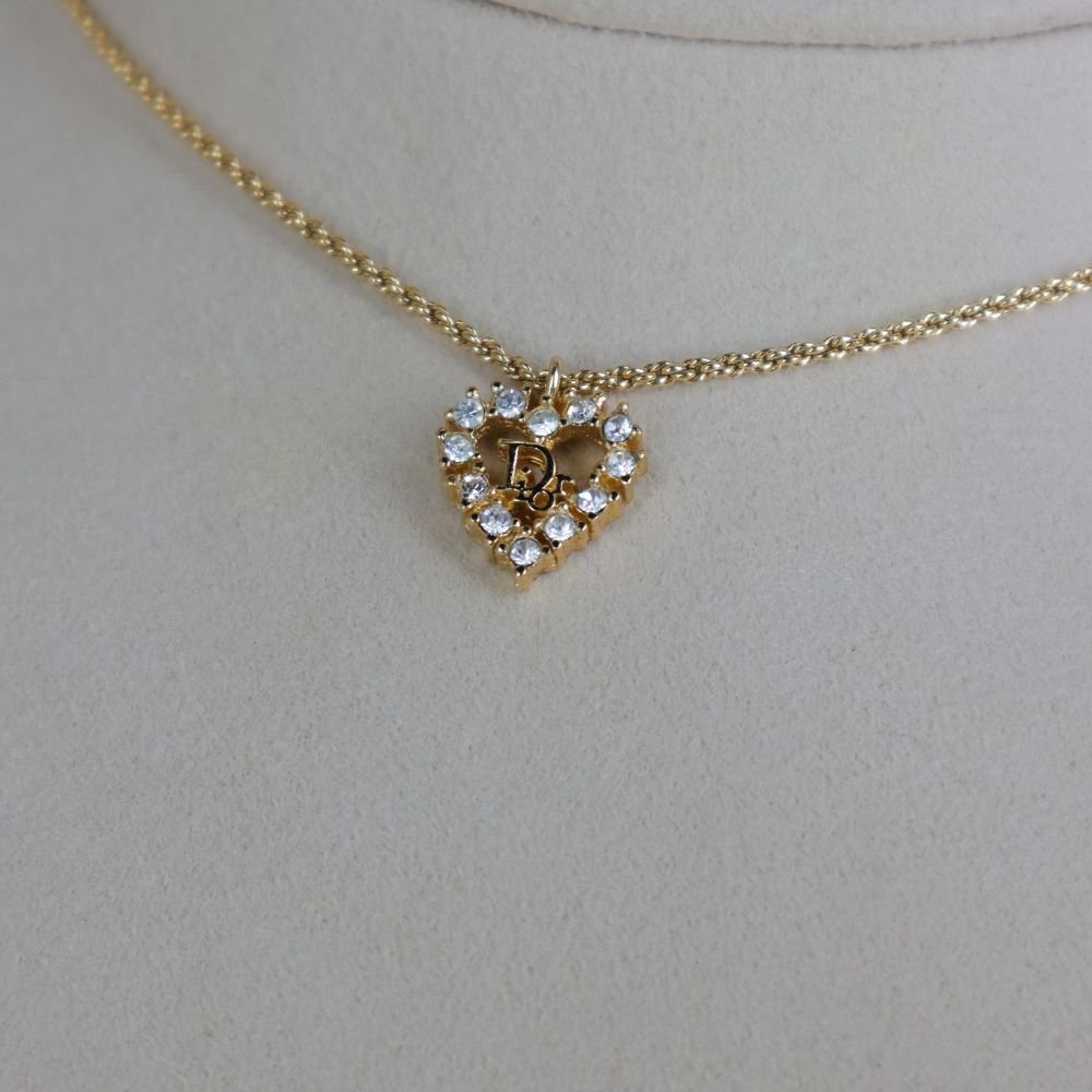 CHRISTIAN DIOR 心型閃石項鏈 | 秒殺熱賣款 - Vintasy項鏈