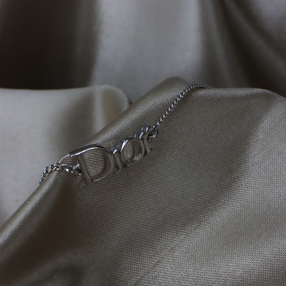 CHRISTIAN DIOR 吊墜手鏈 | 熱賣手鏈第一位!的副本 - Vintasy