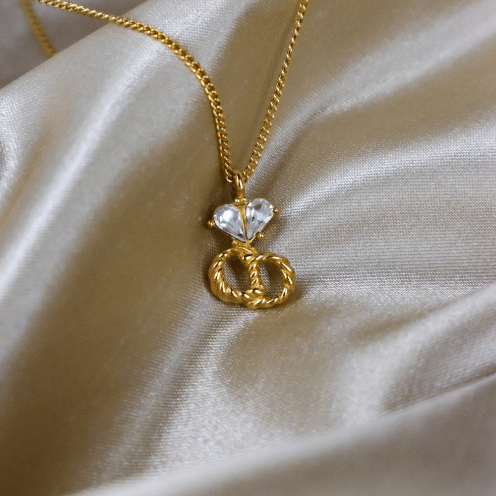 CHRISTIAN DIOR 麻花心心閃石項鏈 - Vintasy