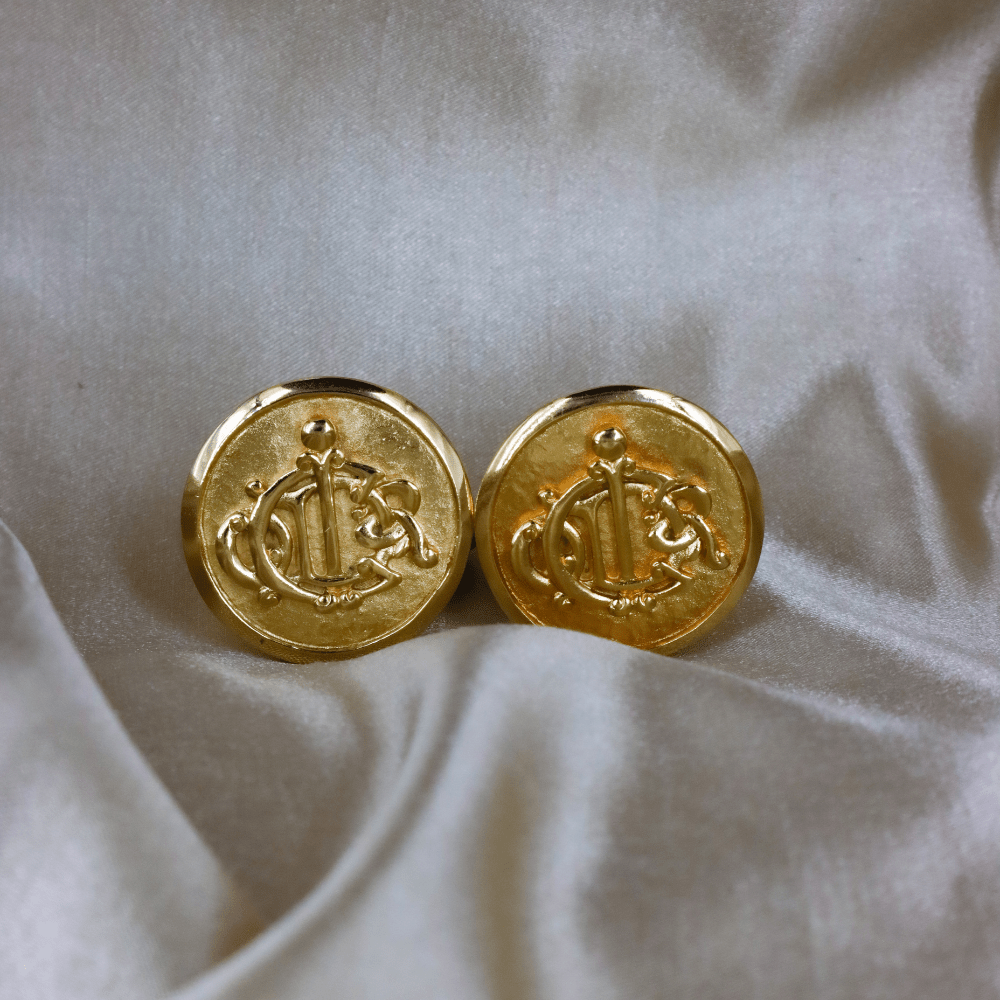 CHRISTIAN DIOR 大馬車硬幣耳夾 - Vintasy