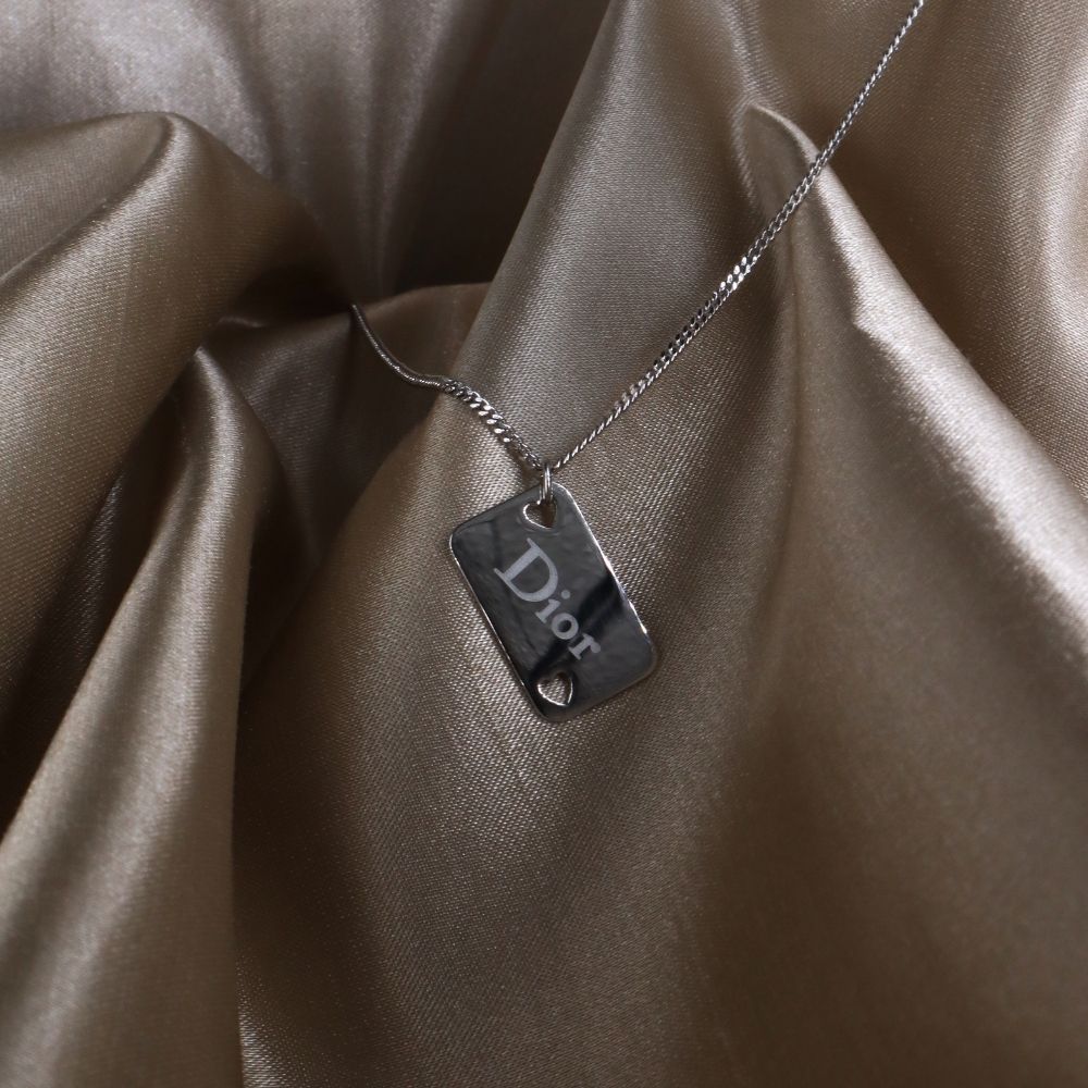 CHRISTIAN DIOR 心心啤牌吊墜項鏈 - Vintasy