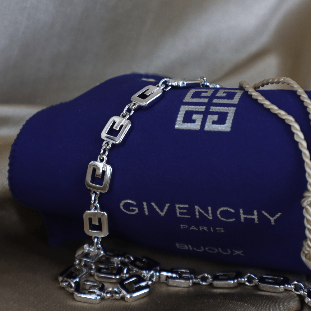 GIVENCHY LOGO銀“G”長項鏈 - Vintasy