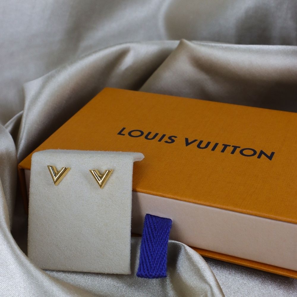 LOUIS VUITTON Essential V 耳環 |極罕現貨 - Vintasy