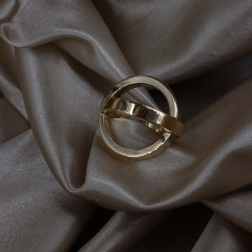 Hermès 金色 Orbite Scarf Ring 絲巾扣（立體交錯款）