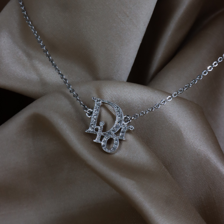 CHRISTIAN DIOR 閃石吊墜項鏈 ｜ 熱賣第一位！