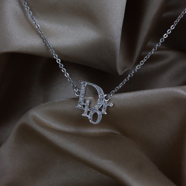 CHRISTIAN DIOR 閃石吊墜項鏈 ｜ 熱賣第一位！