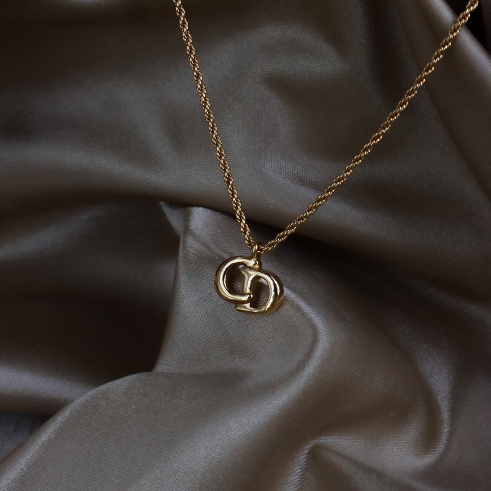CHRISTIAN DIOR pendant amphibole necklace (Gold) | 1990s style |