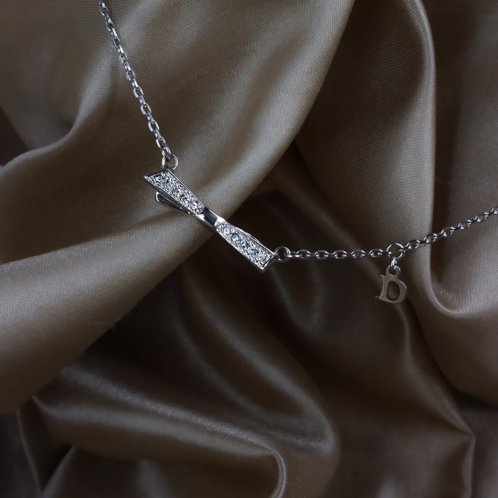 CHRISTIAN DIOR Ribbon Crystal Necklace