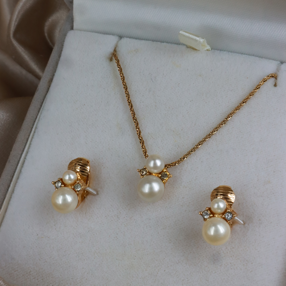 CHRISTIAN DIOR Rhinestone Clavicle Necklace | Comes with original box! (for in-store only)