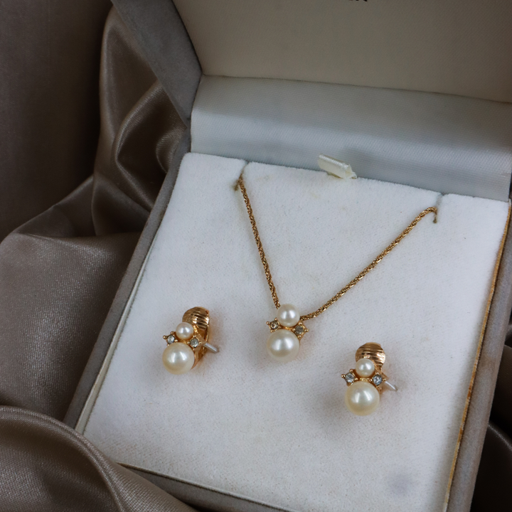 CHRISTIAN DIOR Rhinestone Clavicle Necklace | Comes with original box! (for in-store only)