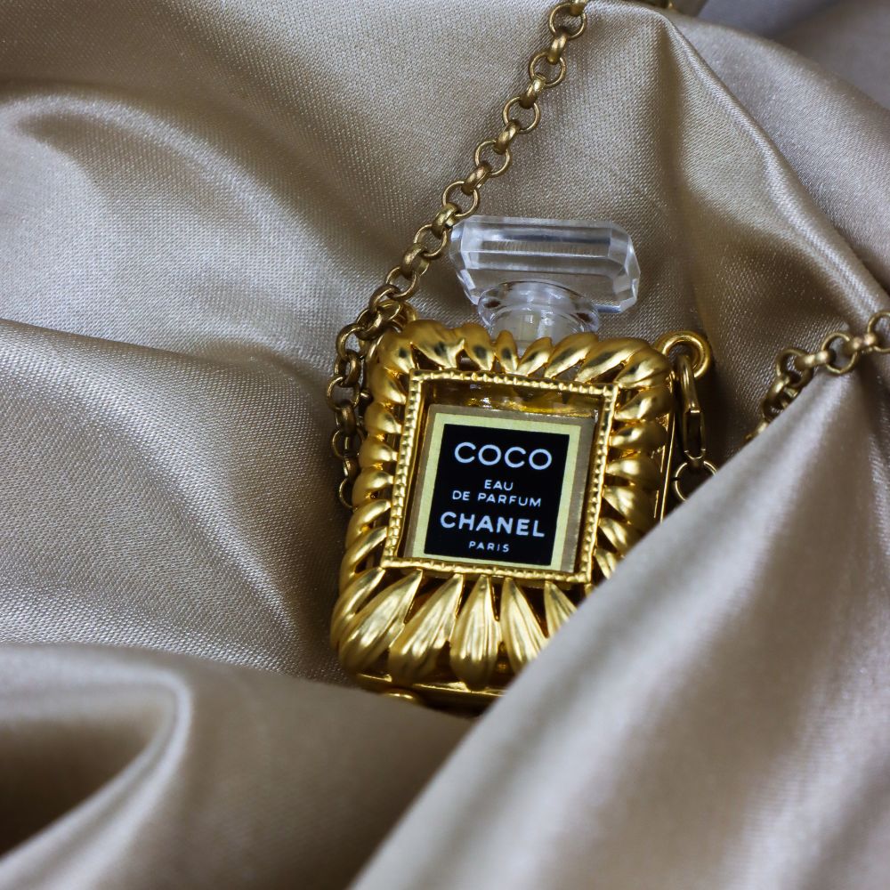 CHANEL perfume bottle necklace | Rare golden treasure