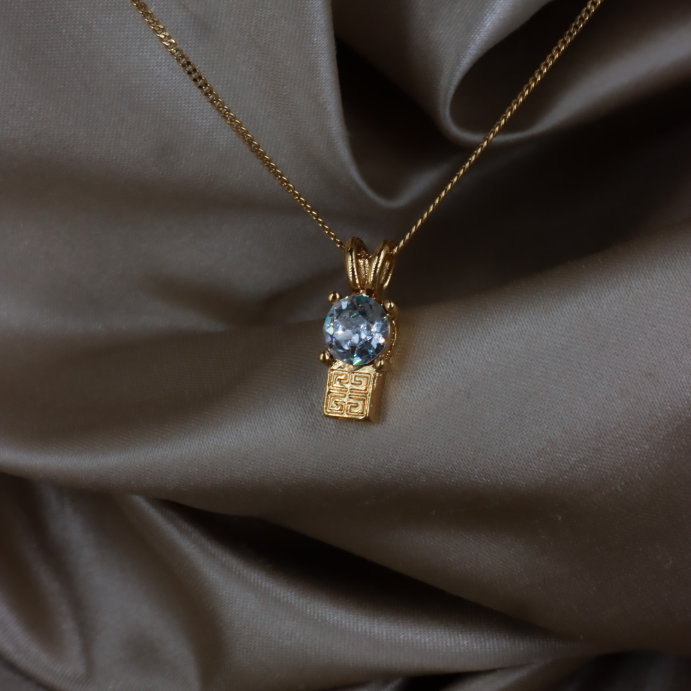 GIVENCHY 水晶 Logo 吊墜項鏈｜經典系列