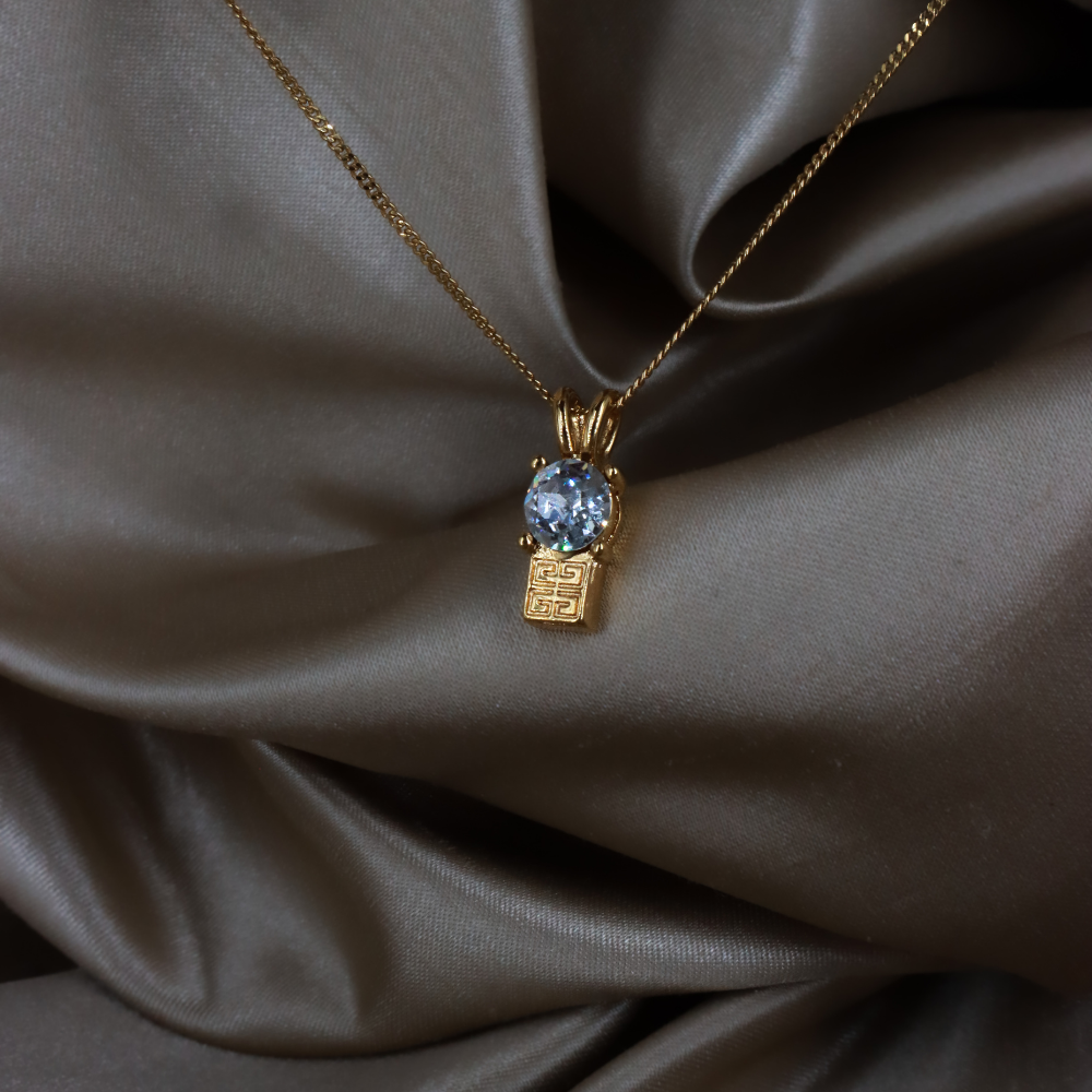 GIVENCHY 水晶 Logo 吊墜項鏈｜經典系列