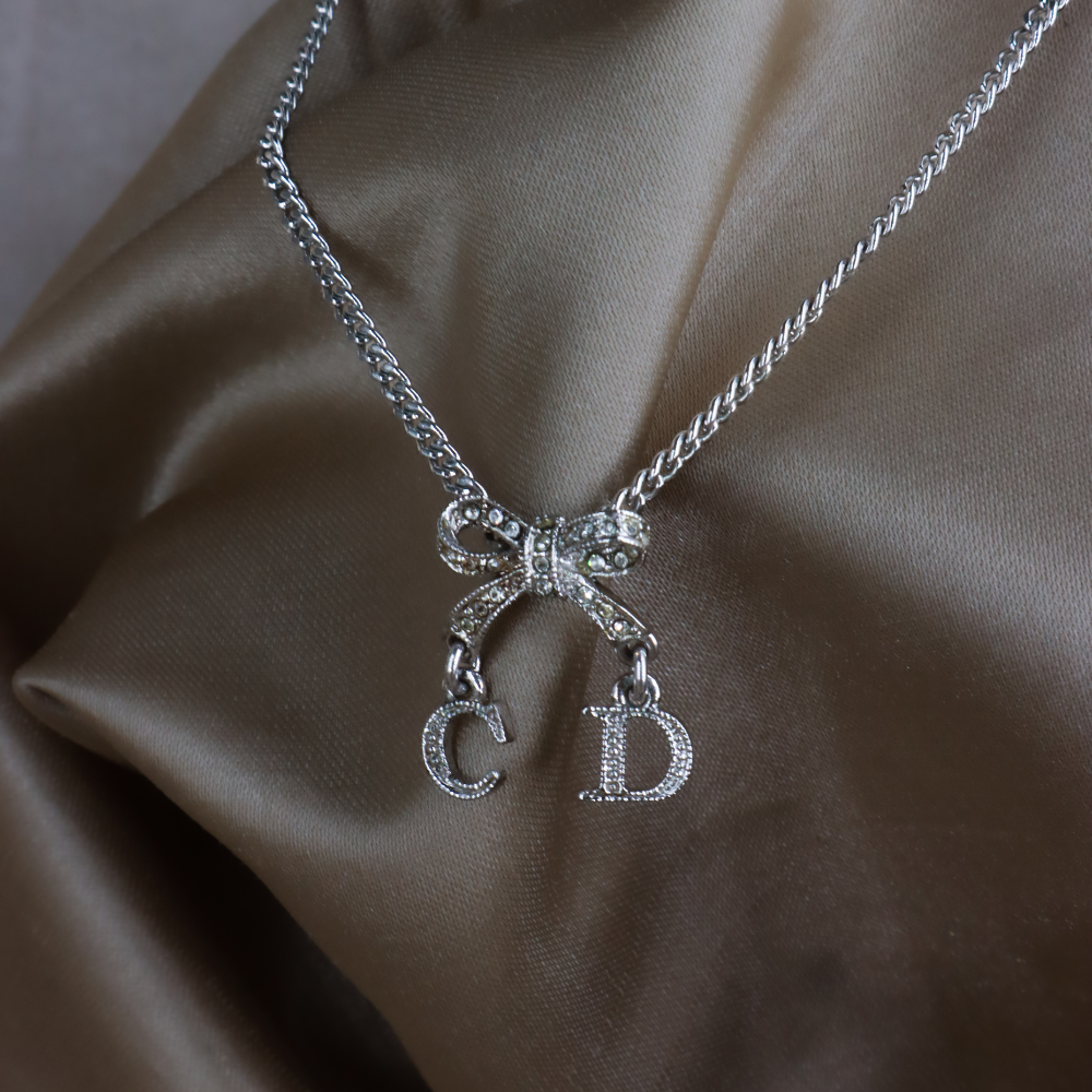 DIOR CD蝴蝶結閃石手鏈 ｜極罕00年代之選