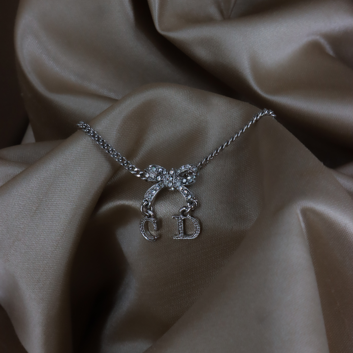 CHRISTIAN DIOR twist classic necklace
