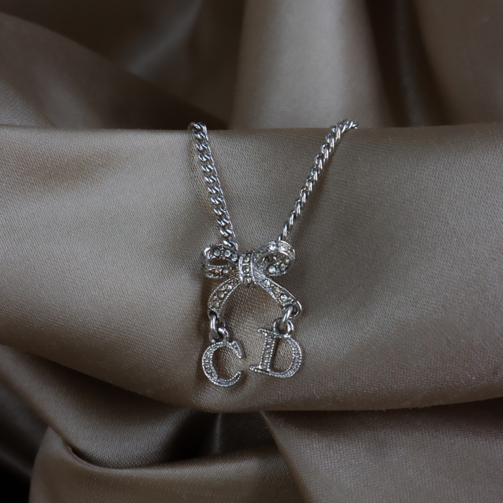 DIOR CD蝴蝶結閃石手鏈 ｜極罕00年代之選