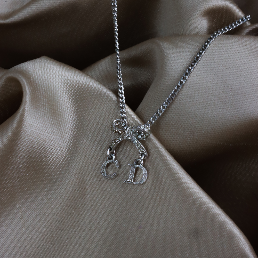 DIOR CD蝴蝶結閃石手鏈 ｜極罕00年代之選