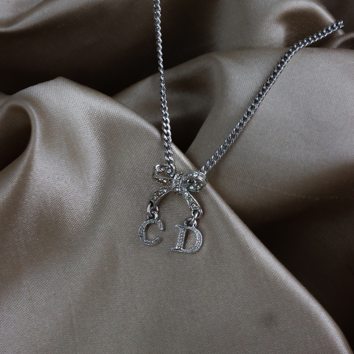 DIOR CD蝴蝶結閃石手鏈 ｜極罕00年代之選