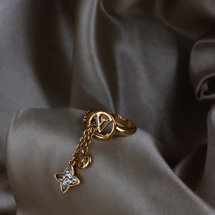 LOUIS VUITTON Monogram Flower 垂墜戒指（金色）｜附原盒
