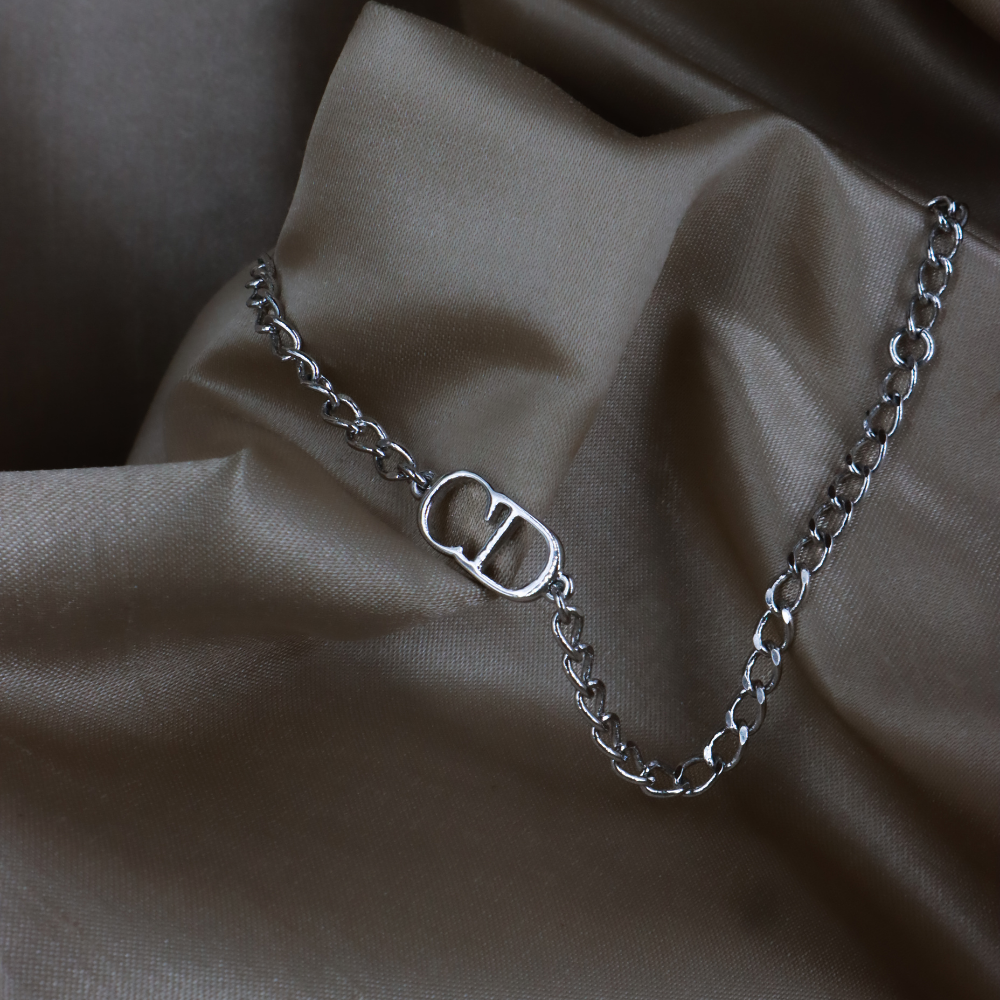 CHRISTIAN DIOR twist classic necklace