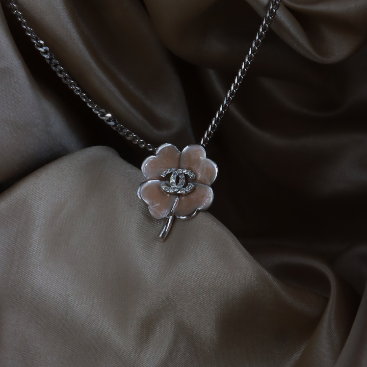 CHANEL 2004 四葉草 CC 項鏈 ｜未使用品！ 附原盒