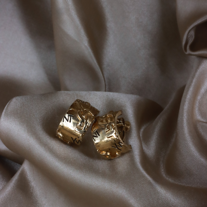 Yves Saint Laurent Monogram Hoop Ear Clip| 1990年代 ｜原盒未使用
