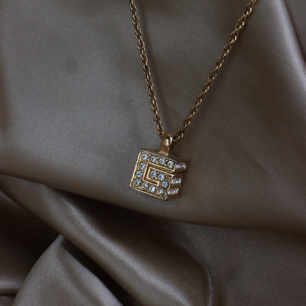 GIVENCHY 90年代 經典四面Logo水晶方塊項鏈