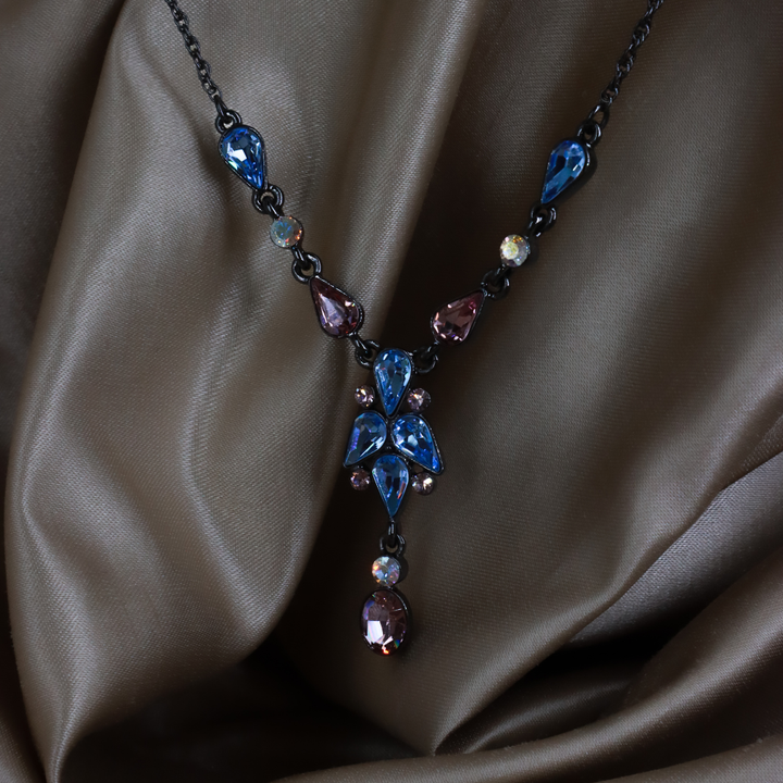 GIVENCHY 黑金屬彩色水晶垂墜項鏈（Blue & Pink Crystal Drop款）