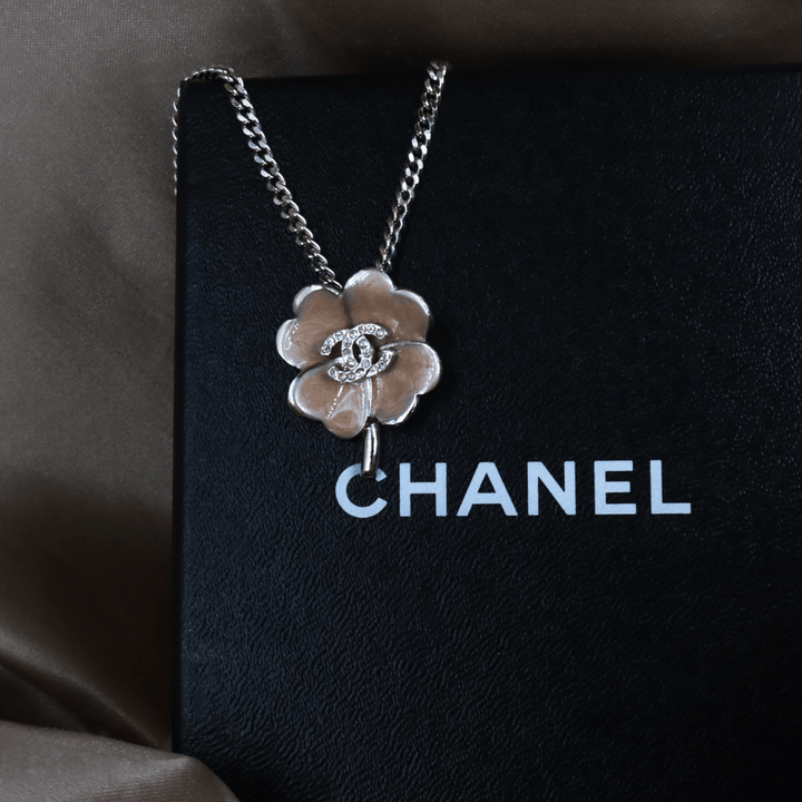 CHANEL 2004 四葉草 CC 項鏈 ｜未使用品！ 附原盒 - Vintasy項鏈