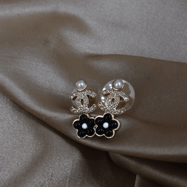 CHANEL 花朵珍珠 CC 垂墜耳環｜2021年款 - Vintasy