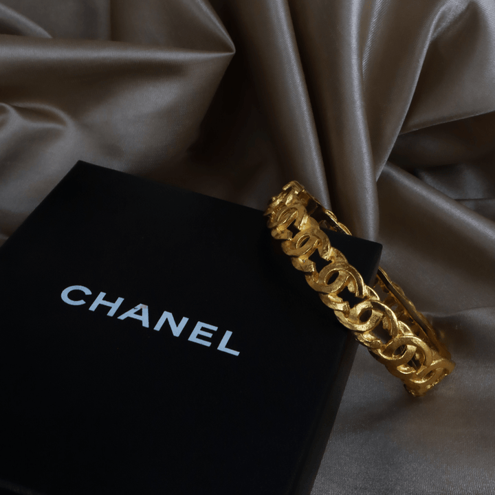 CHANEL CC Logo 金色鏈環手鐲｜附原盒 ｜ 1996年款收藏級 | 全網唯一款 - Vintasy