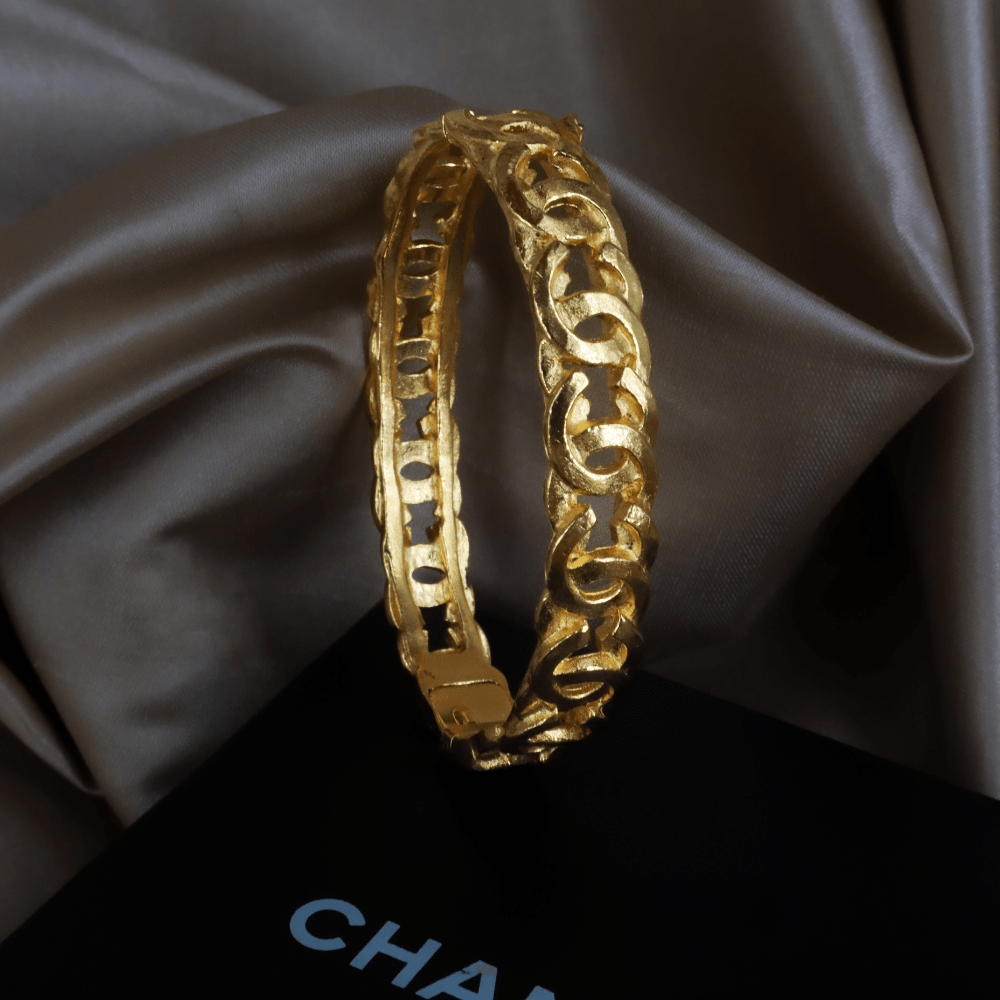 CHANEL CC Logo 金色鏈環手鐲｜附原盒 ｜ 1996年款收藏級 | 全網唯一款 - Vintasy