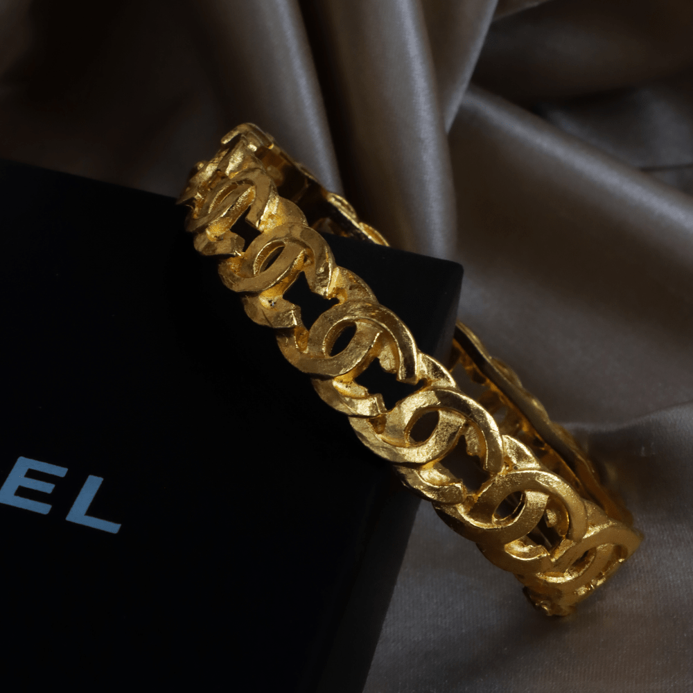 CHANEL CC Logo 金色鏈環手鐲｜附原盒 ｜ 1996年款收藏級 | 全網唯一款 - Vintasy
