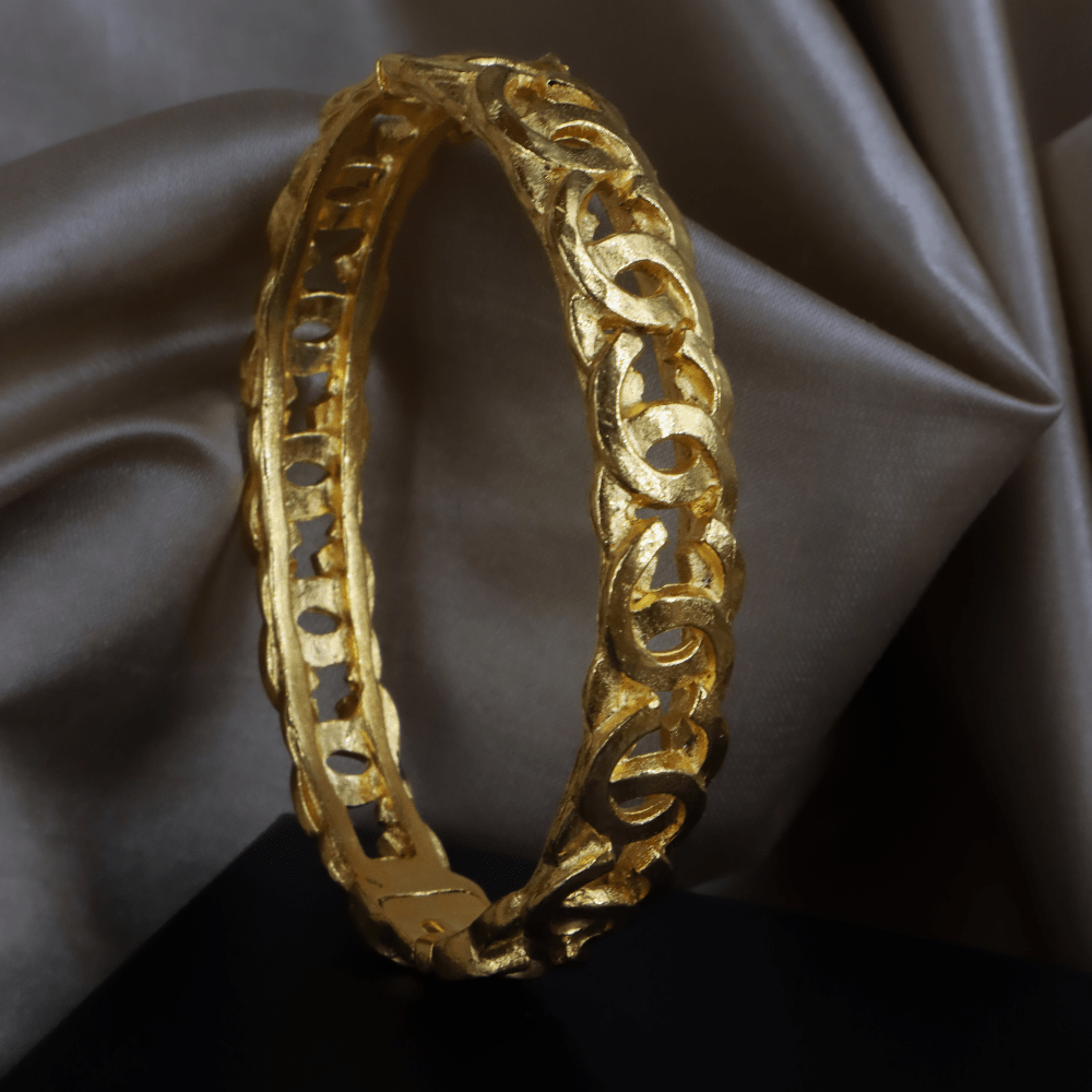 CHANEL CC Logo 金色鏈環手鐲｜附原盒 ｜ 1996年款收藏級 | 全網唯一款 - Vintasy