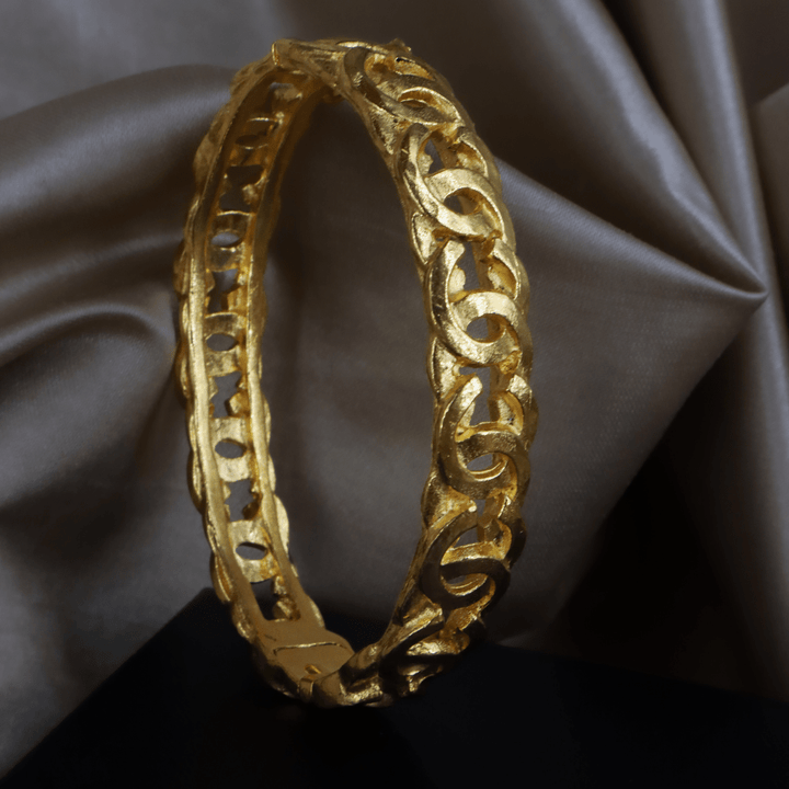 CHANEL CC Logo 金色鏈環手鐲｜附原盒 ｜ 1996年款收藏級 | 全網唯一款 - Vintasy