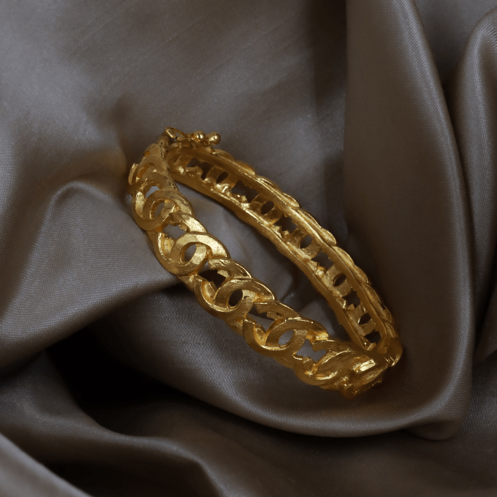 CHANEL CC Logo 金色鏈環手鐲｜附原盒 ｜ 1996年款收藏級 | 全網唯一款 - Vintasy